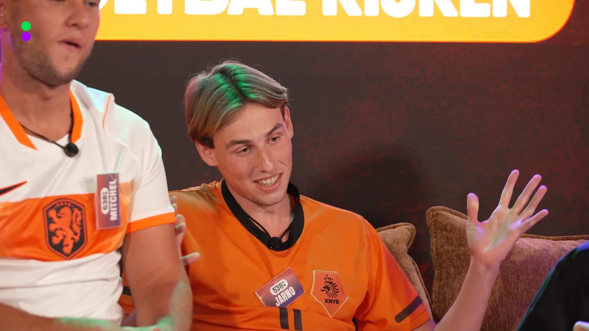 Dit zag niemand aankomen: Jarno geeft het NK WK Voetbal Kijken op