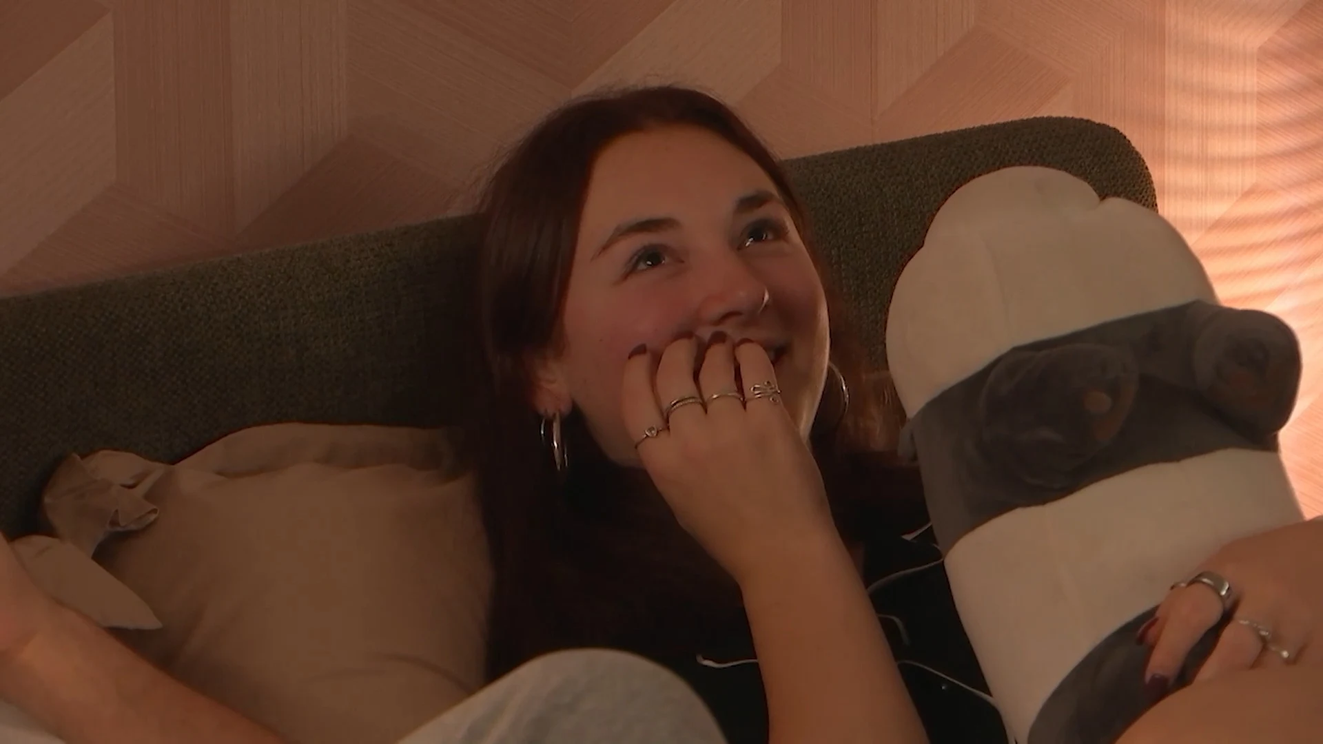 De inhoud van Solana's nachtkastje is geheim!