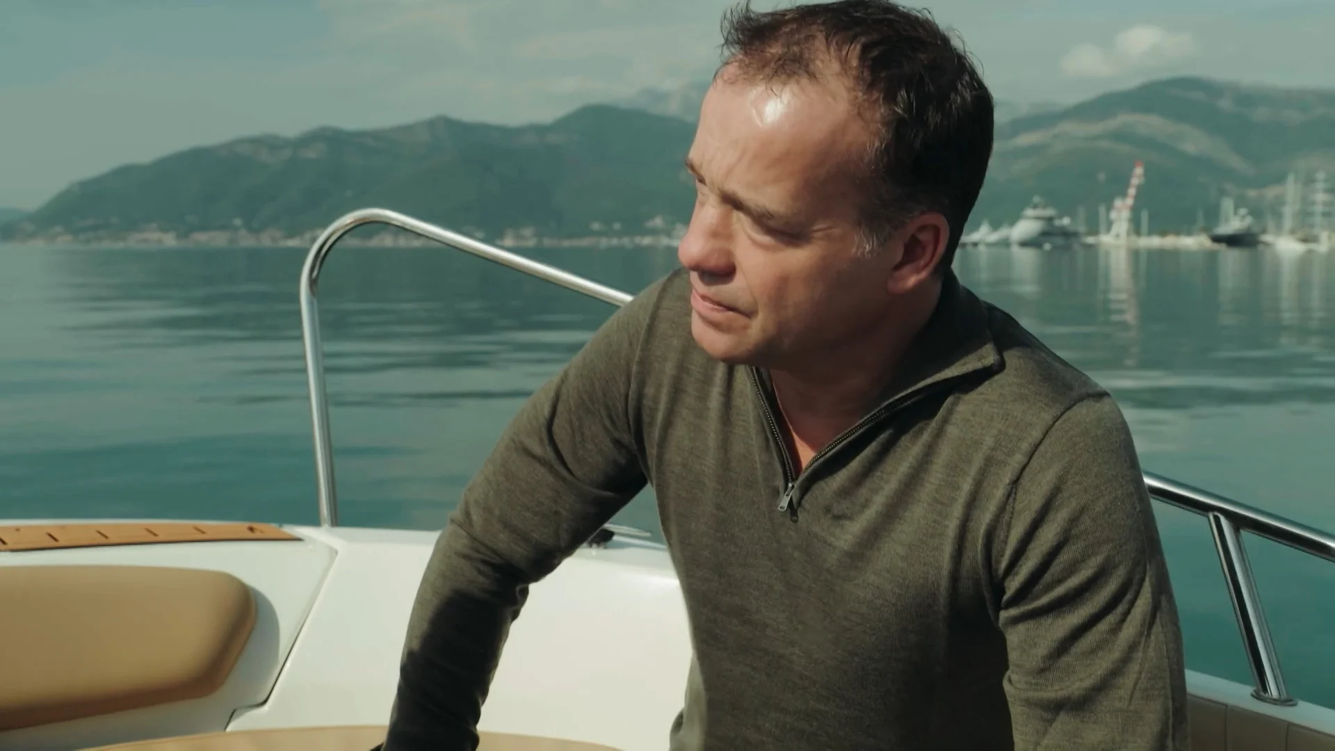 Mick van Wely heeft geheim interview met mogelijk lid The Pink Panthers