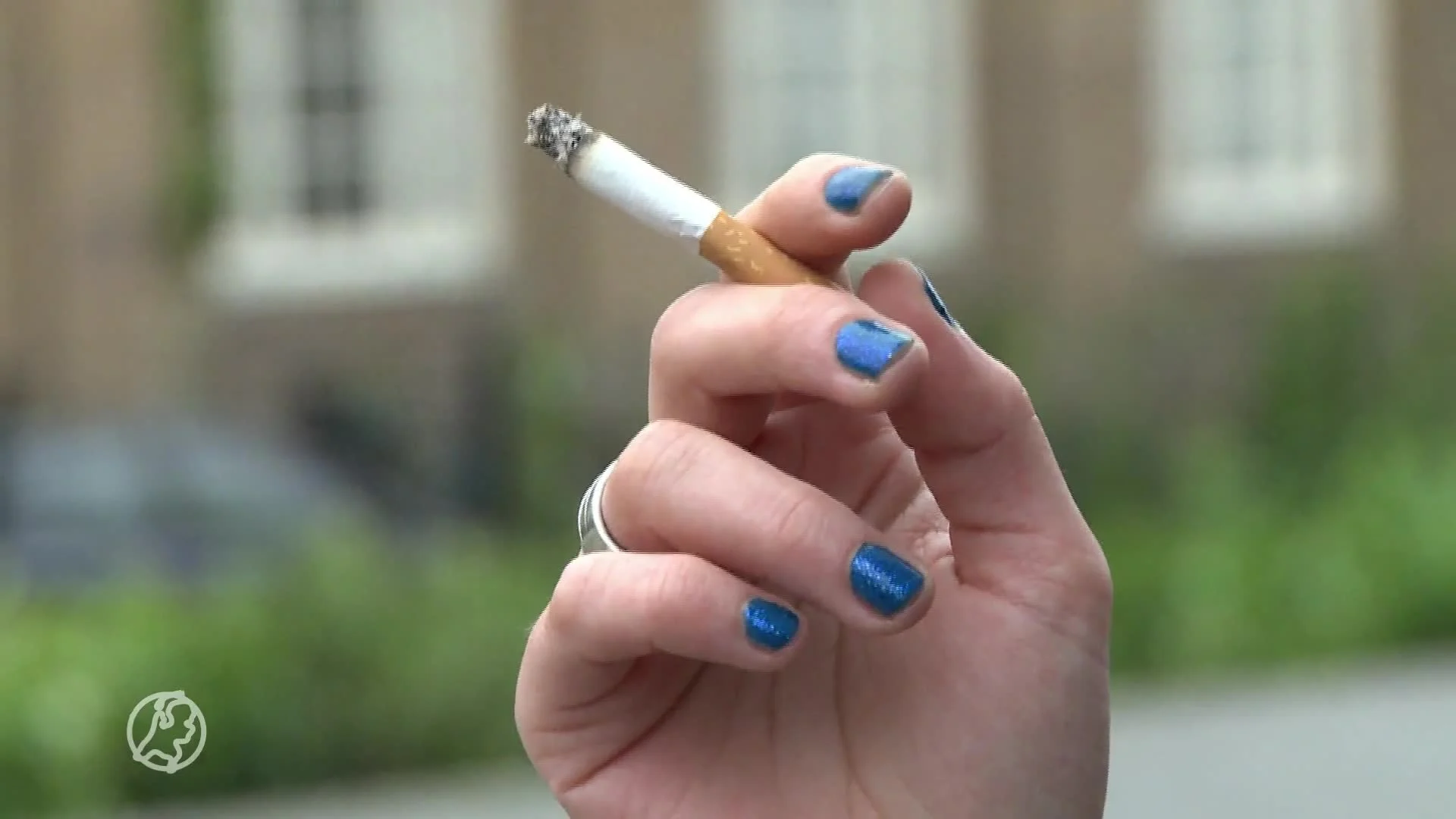 Verkoper baalt van duurdere tabak, maar rokers geholpen: 'Ik ga stoppen'