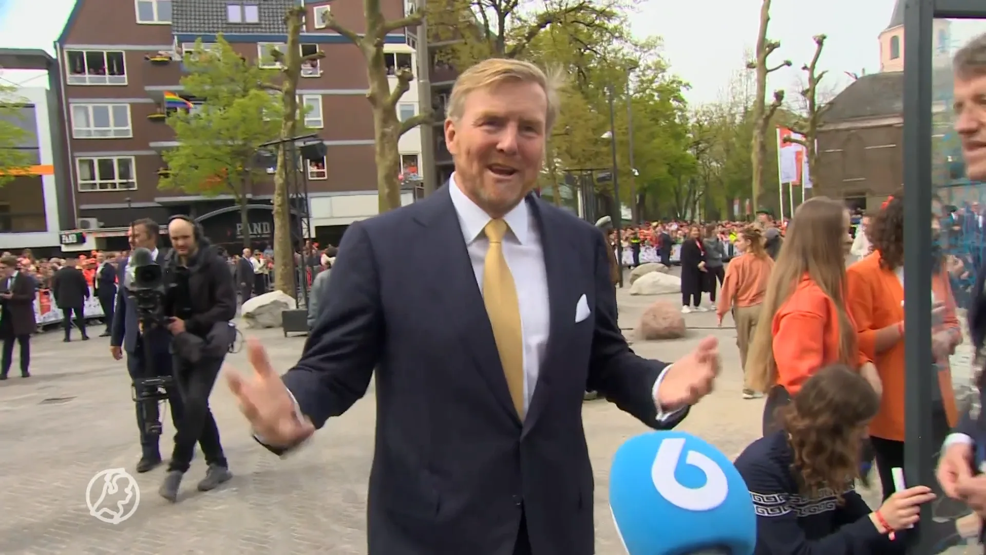 Koning geniet van Emmen: 'Warm, hartelijk en harmonieus'