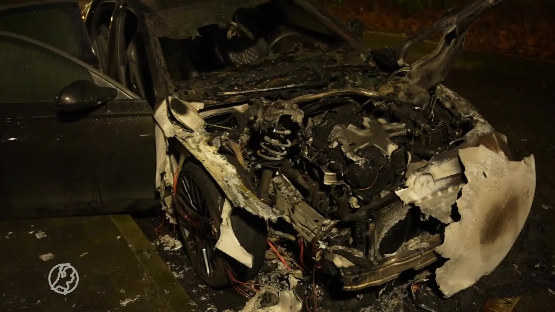 Meerdere autobranden in Eindhoven: drie auto's in de fik