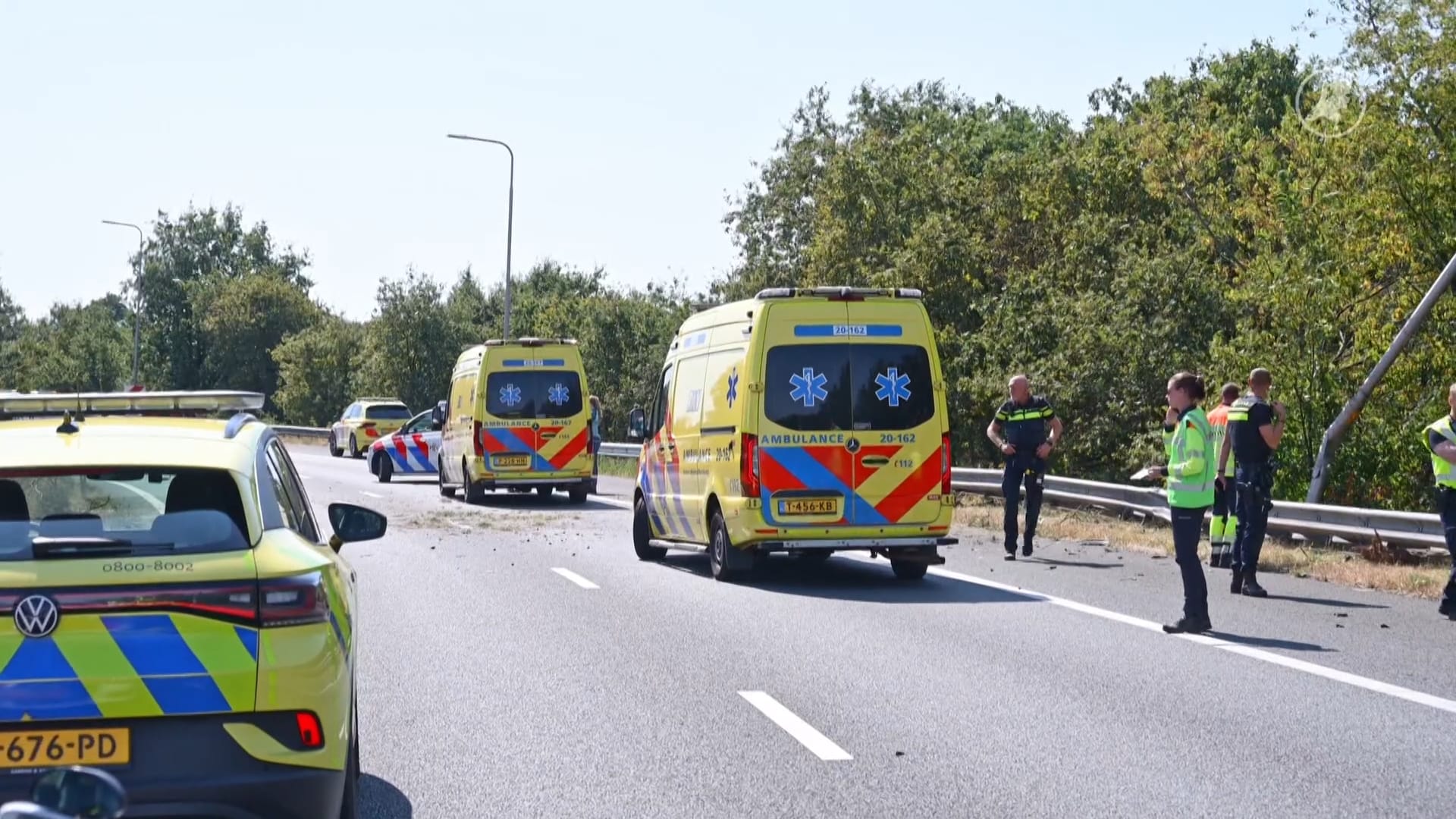 Automobilist (32) en hondje omgekomen bij eenzijdig ongeluk op A16