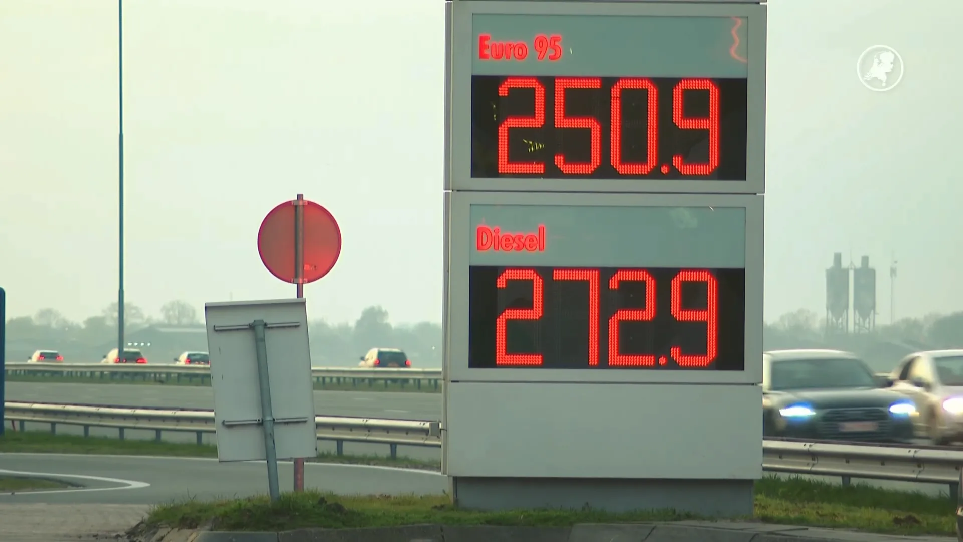 Werknemers enkele tientjes duurder uit door stijgende brandstofkosten