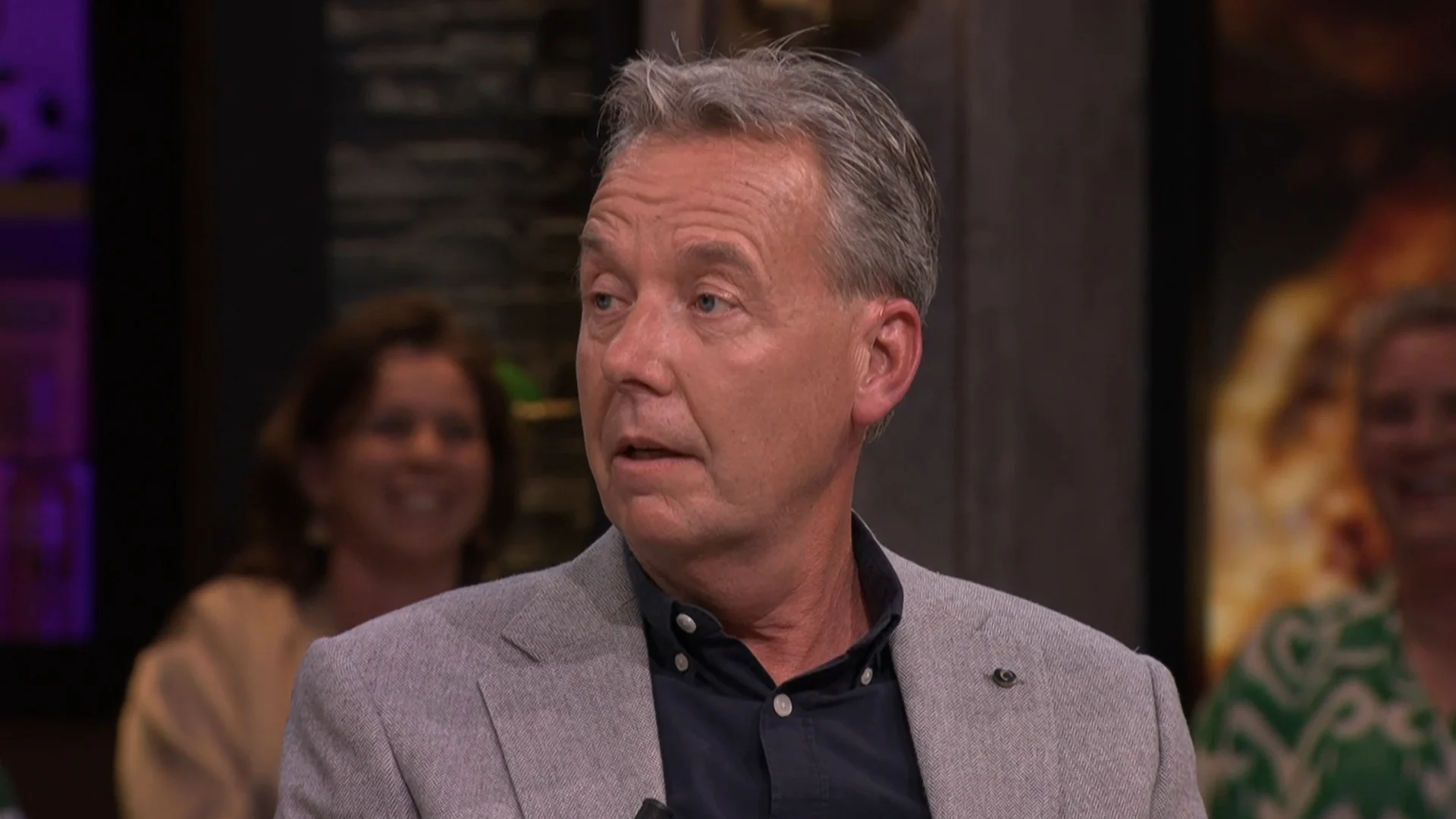 Valentijn Driessen in grote problemen: 'Ik weet m'n code niet meer...'