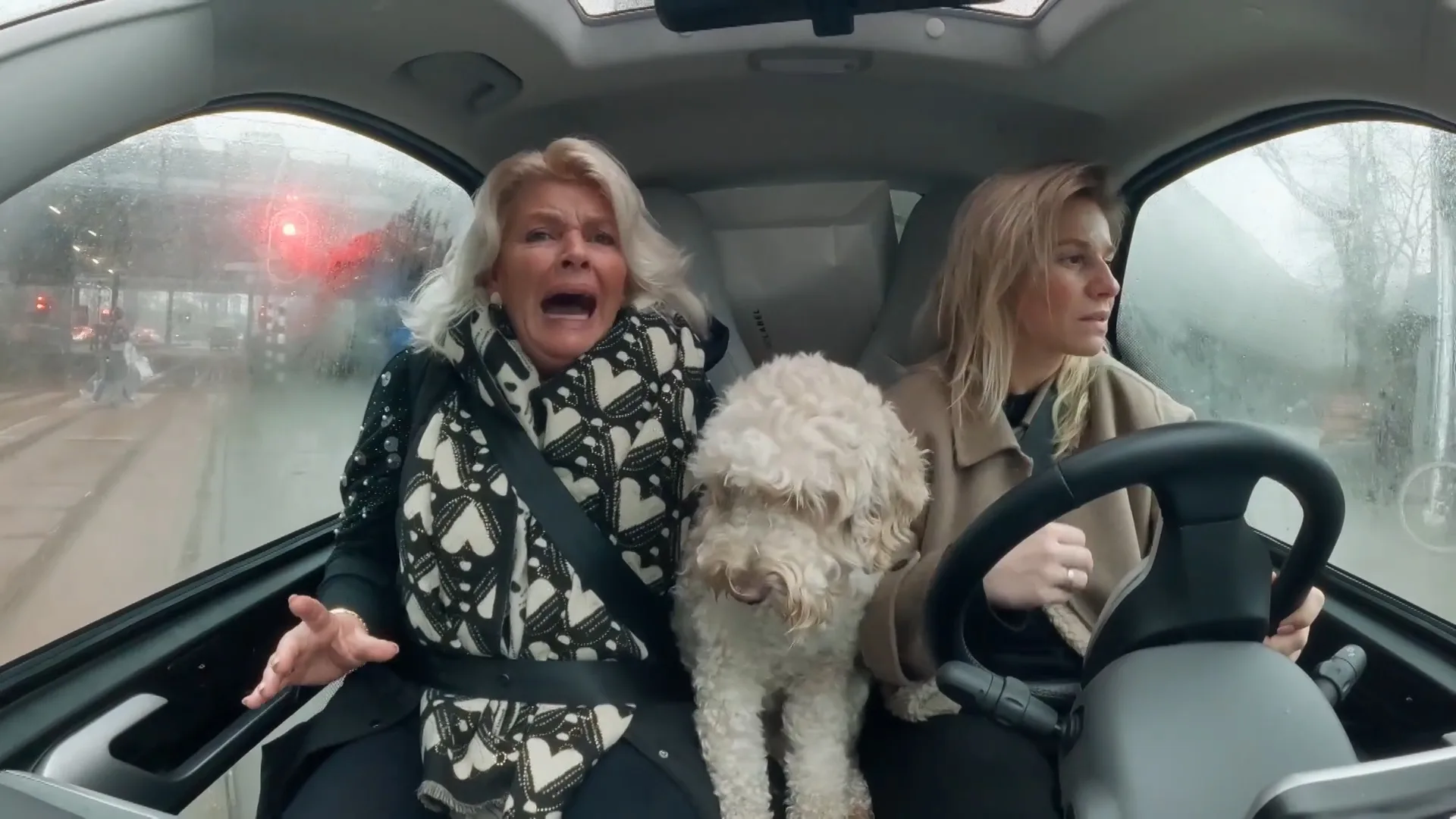 Sandra en Bo Bogaart scheuren over het fietspad