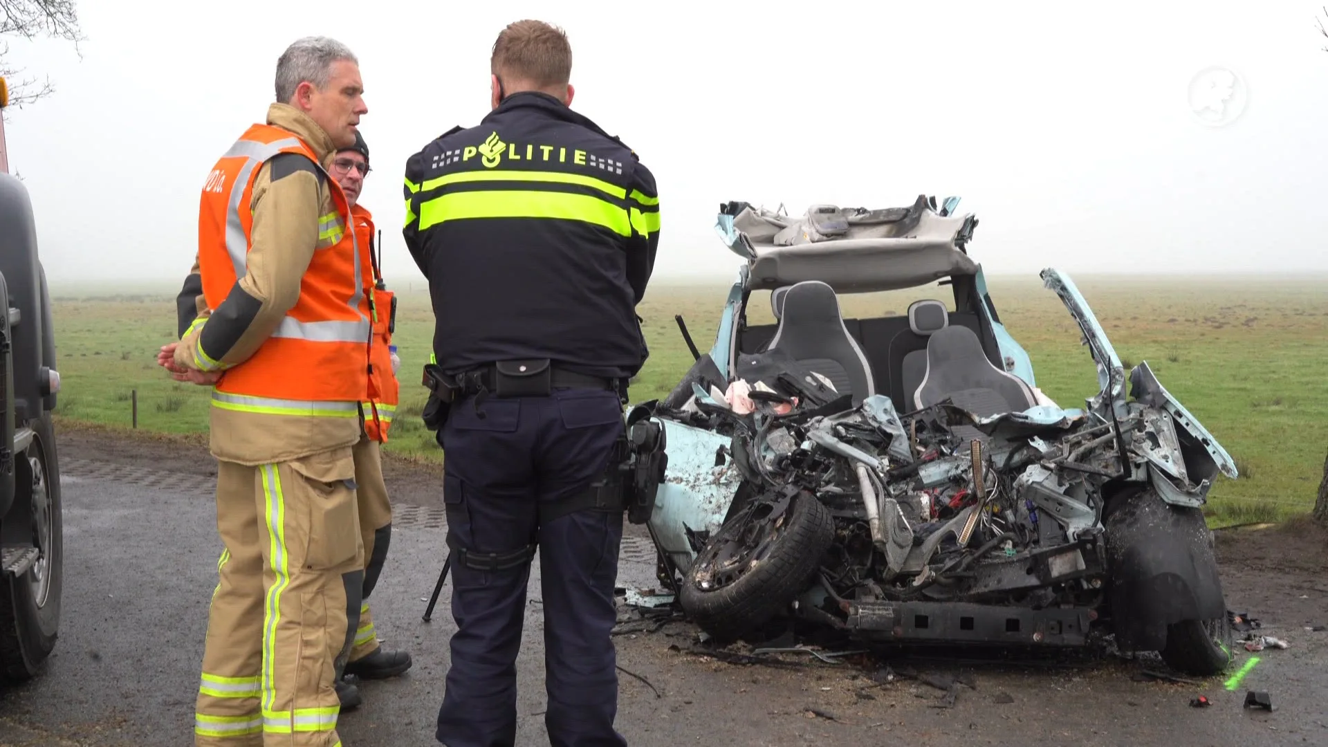 Ernstig ongeluk in Oosterhesselen: auto en landbouwvoertuig betrokken