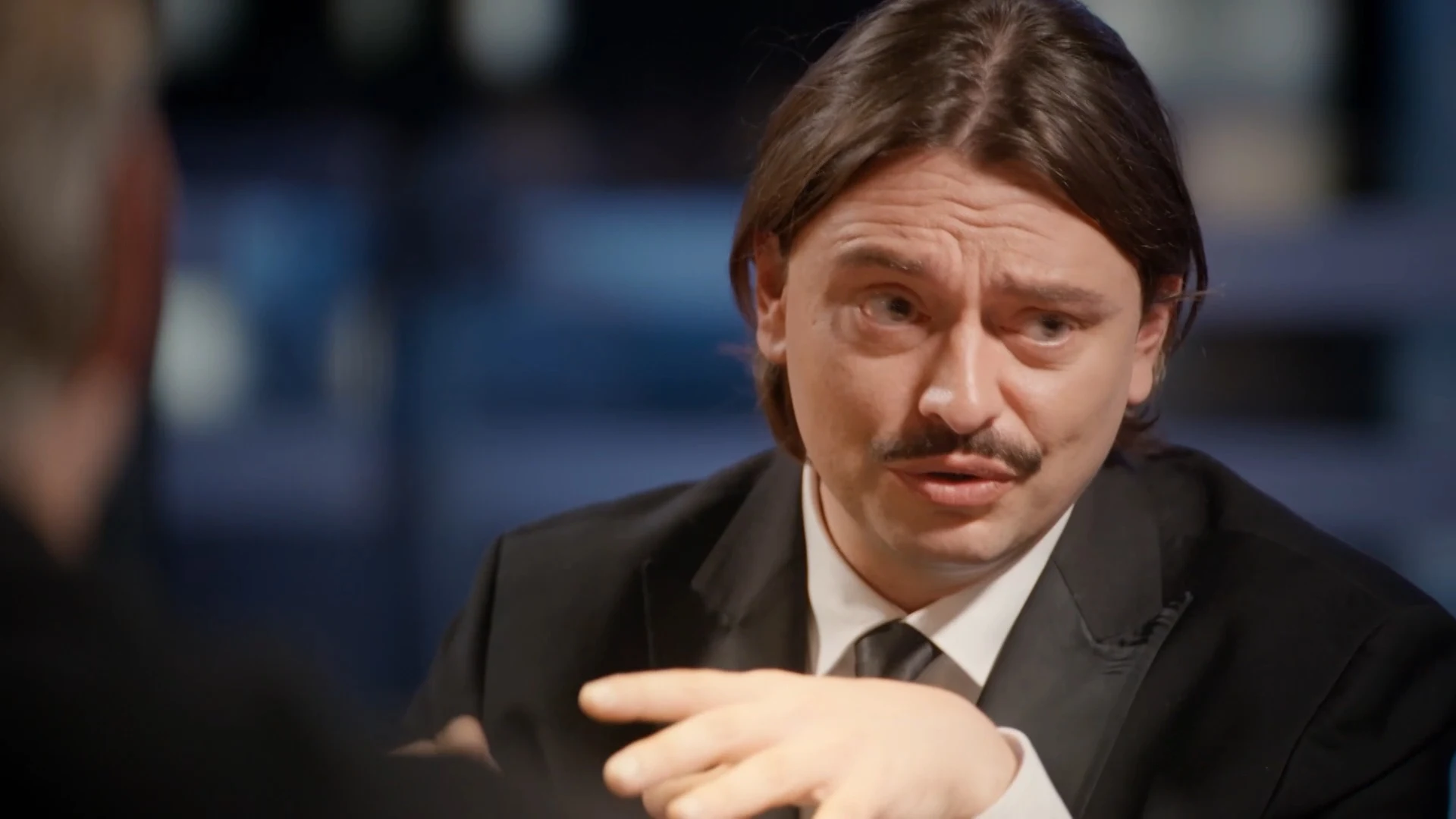 Donny Ronny dacht thuis te horen tussen de dino's