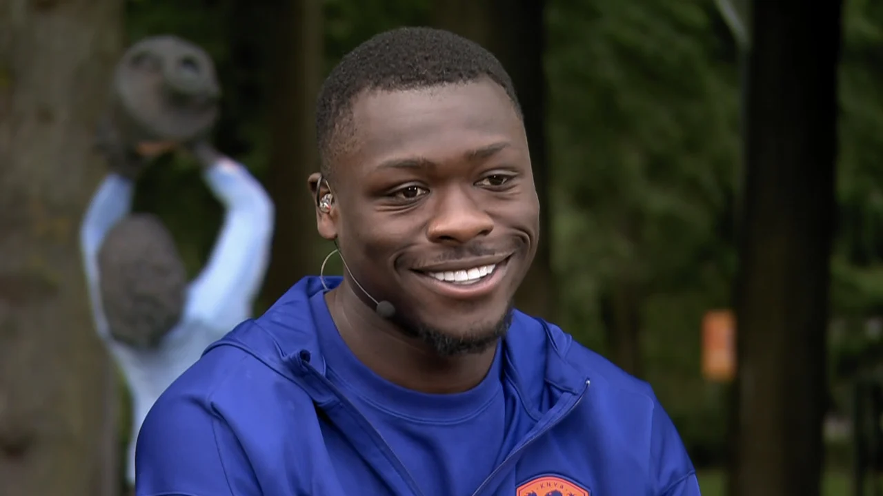 Brobbey kiest favoriete Oranje-spits: 'Hij was natuurlijk ook mijn mentor bij Ajax!'