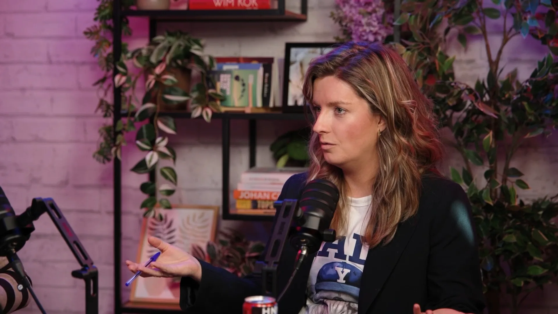 Eerste kamerleden hebben een minderwaardigheidscomplex als journalisten langskomen