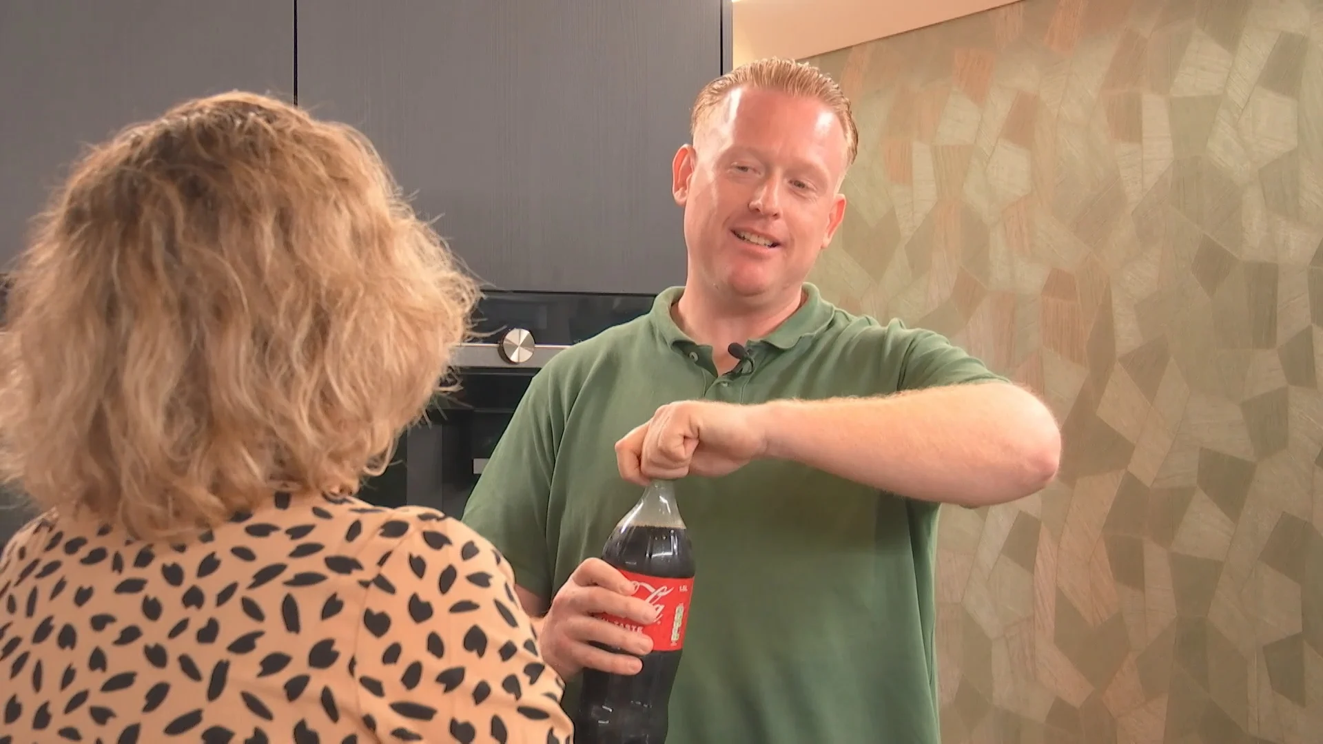 Guido geeft Gaby een groot compliment