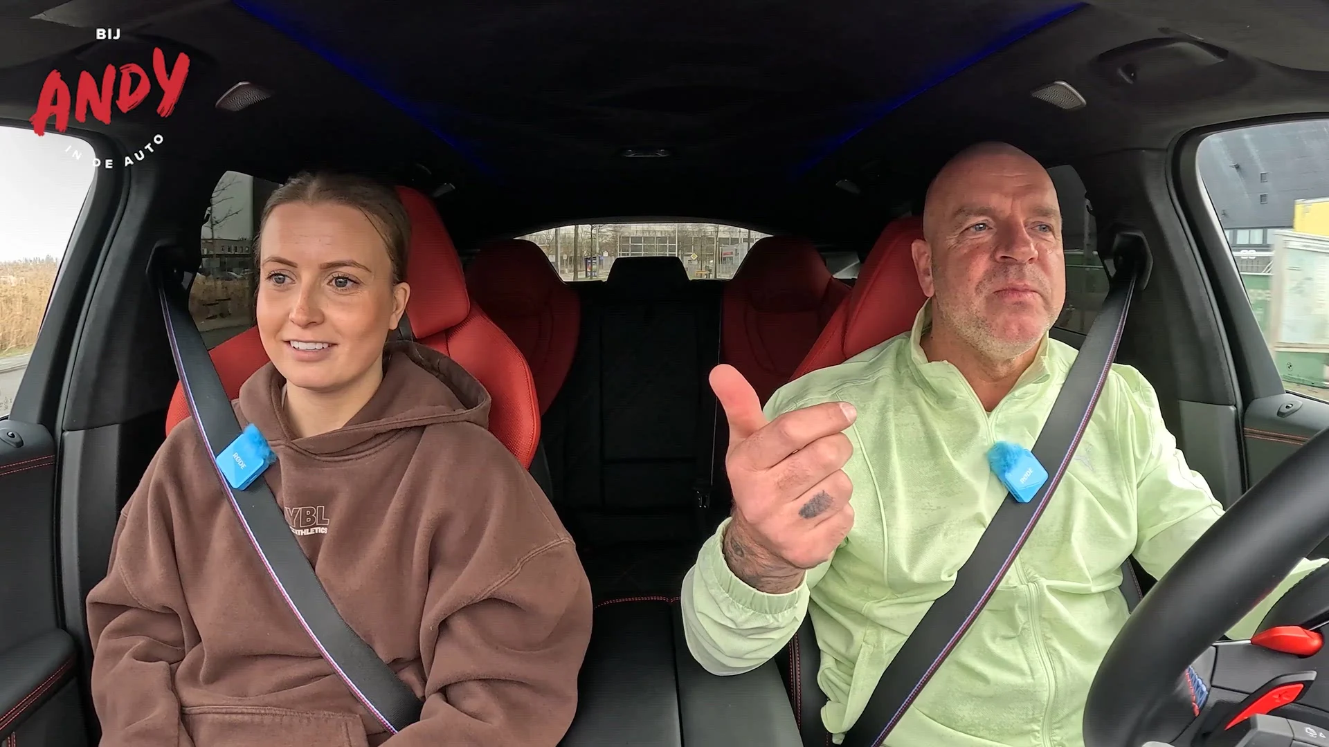 Andy laat Evi Sports blozen: 'Ik krijg helemaal rooie koontjes'