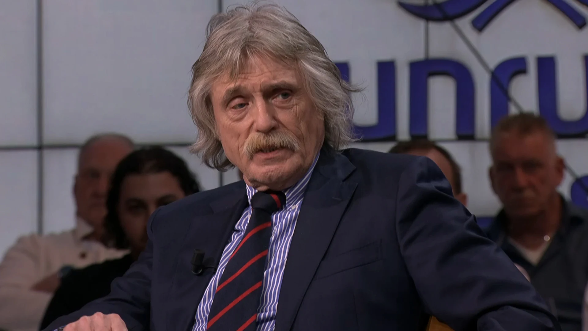 Johan Derksen over terugdraaien bezuinigingen op UNRWA: 'Weet je wat ik het ergste vind...'