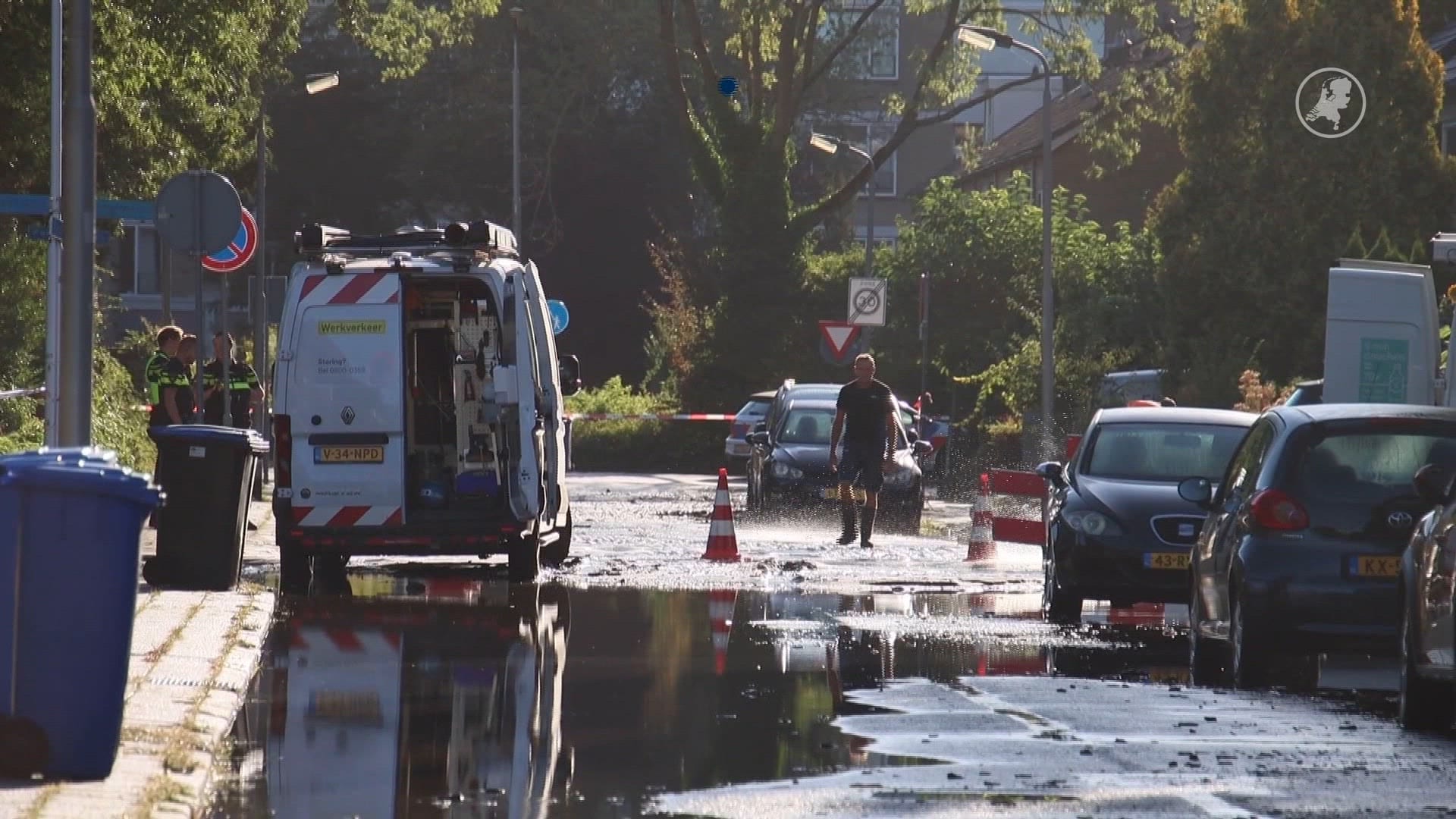Sinkhole in Amersfoort door springen van waterleiding