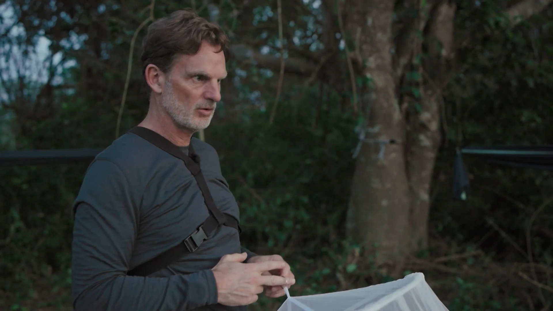 Klamboe zorgt voor frustratie bij Ronald de Boer en dochter Demi