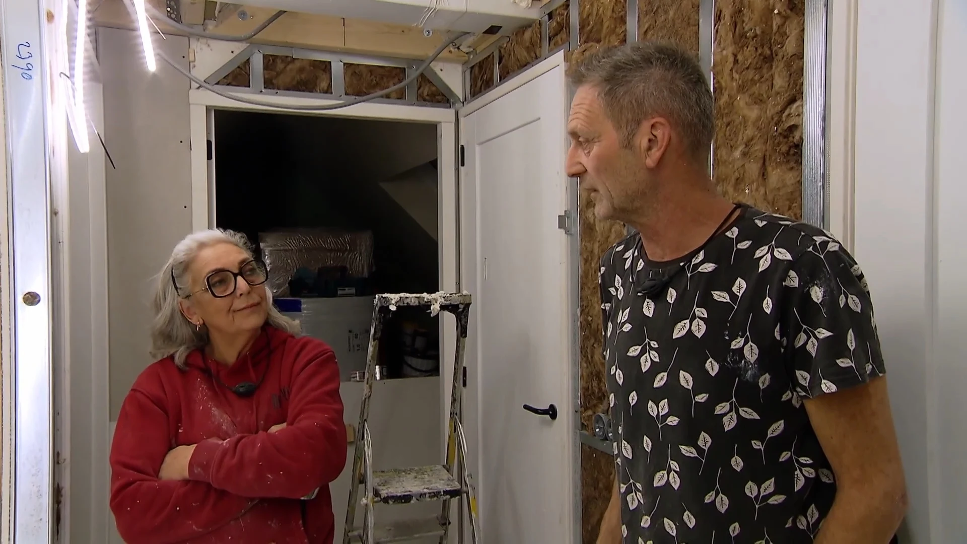 Sonja zet vraagtekens bij Lotty en Frank