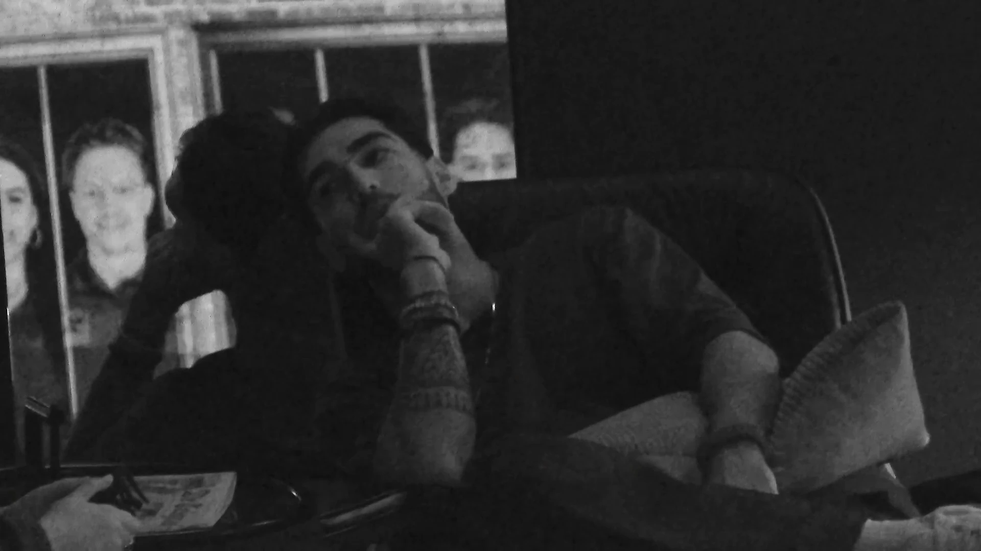 Ricky uit zijn mening over Robert