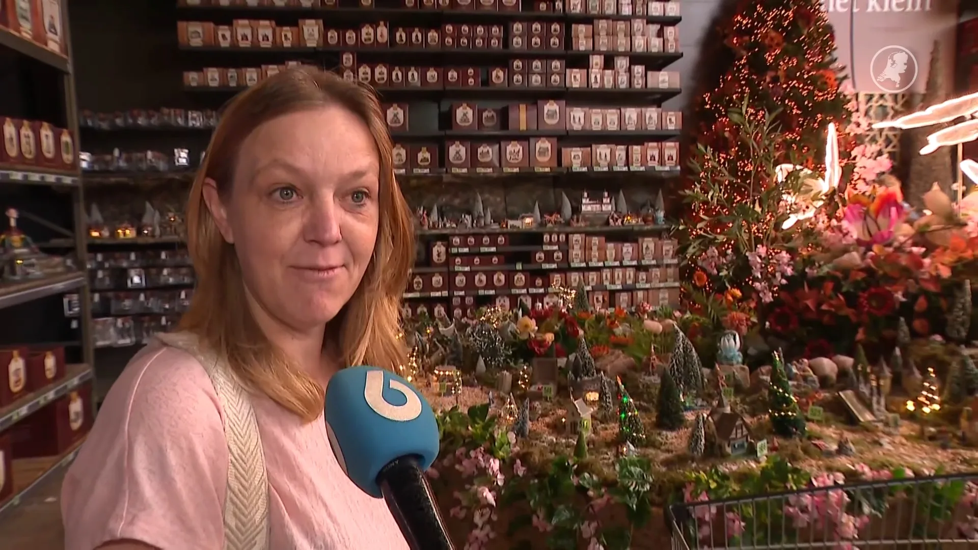 Tropische temperaturen buiten maar al kerstsferen in tuincentrum Lisse