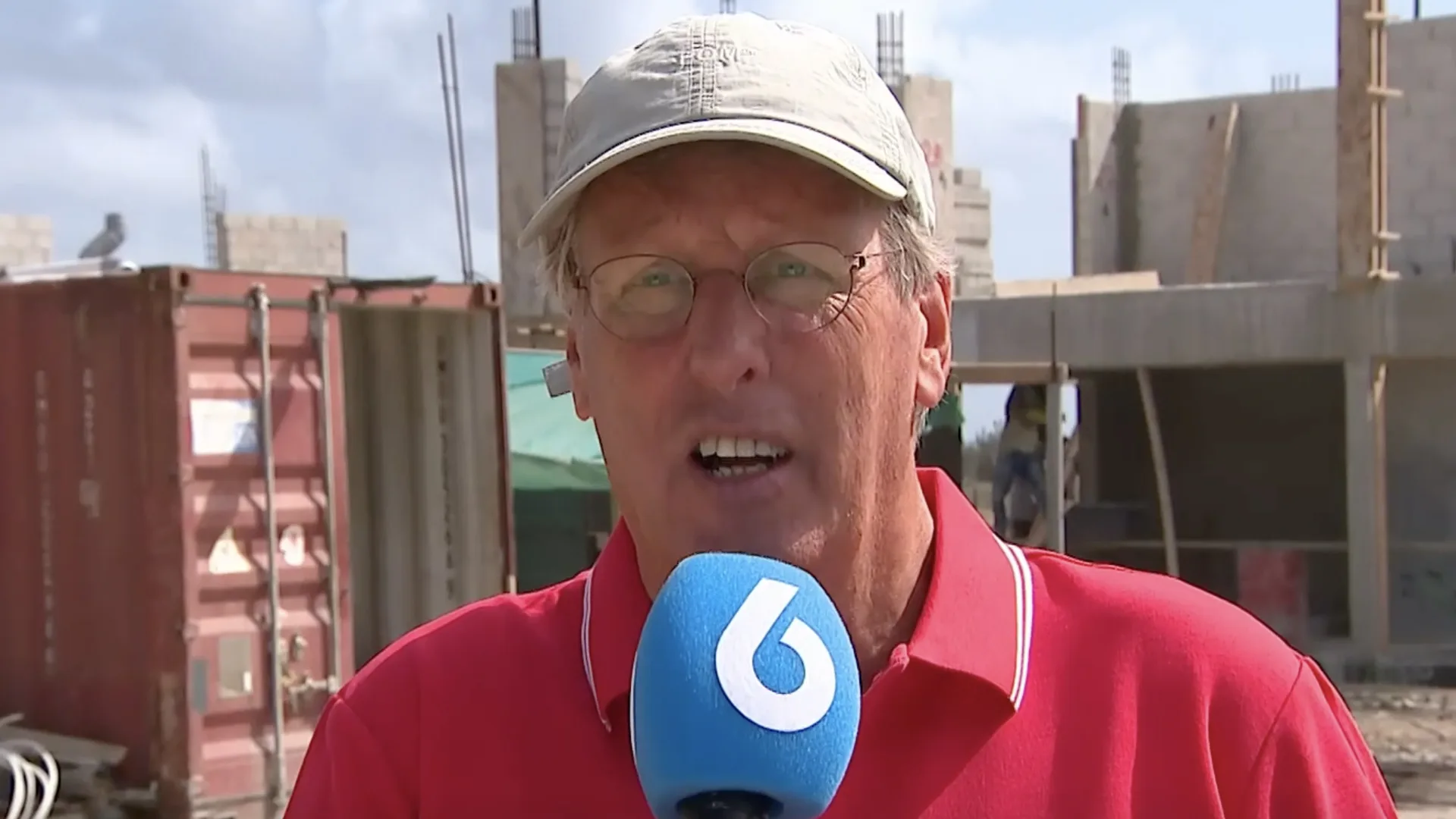 Héérlijke beelden: het presentatiedebuut van Chris Woerts op SBS6!