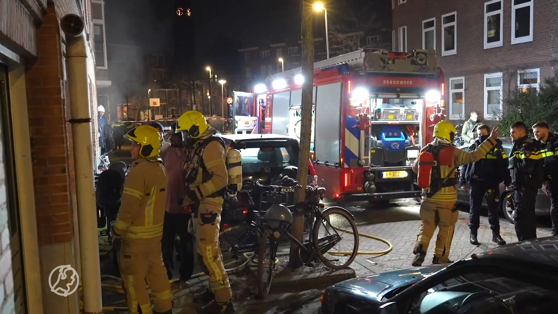 Kind en twee volwassenen naar ziekenhuis na brand in Rotterdam