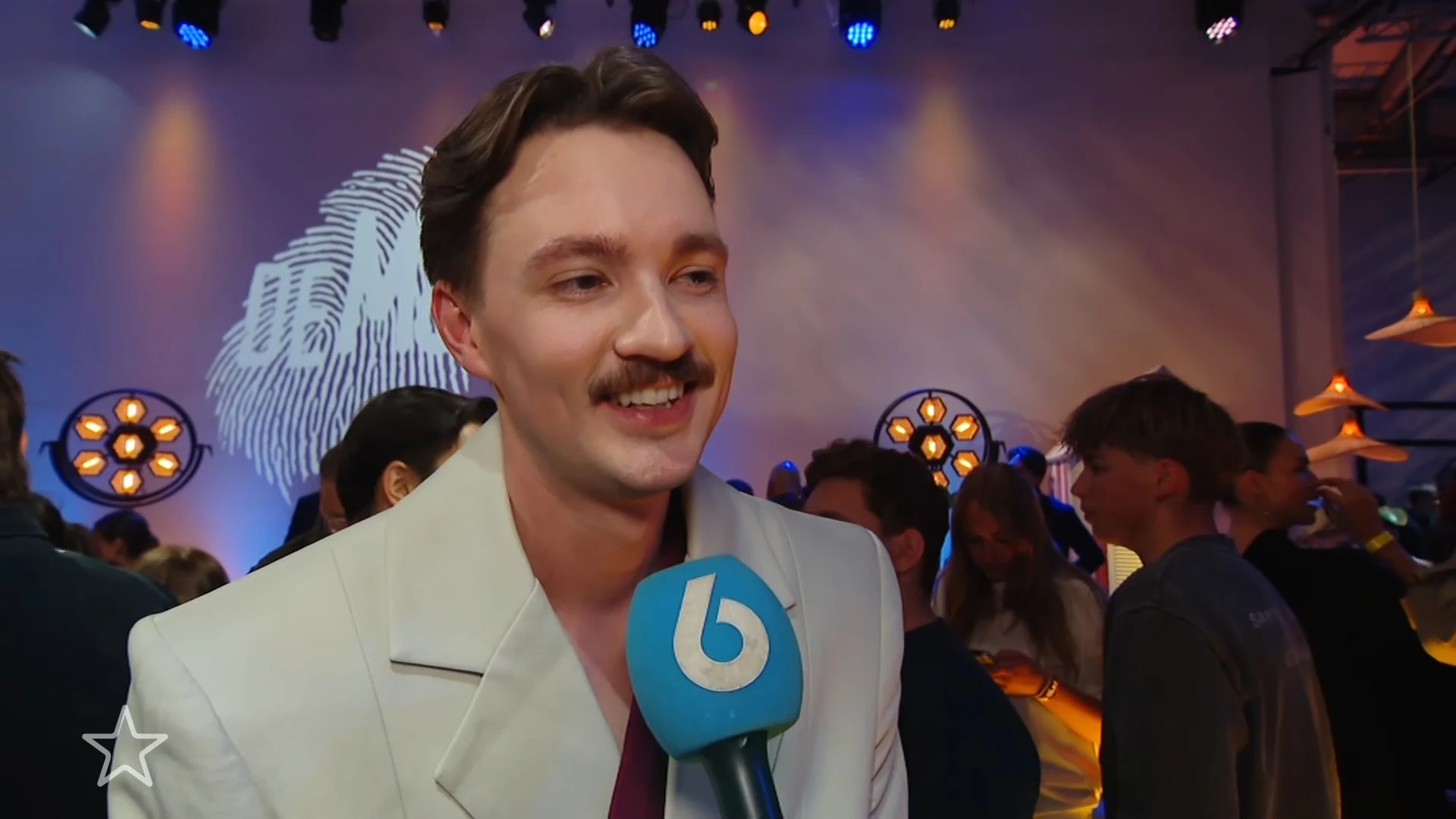 Bram Krikke doneert deel van prijzengeld na 'smoes' in Wie is de Mol?