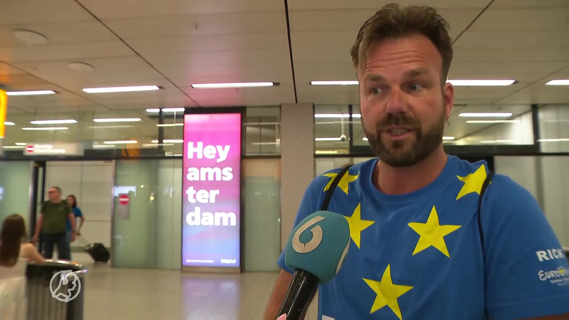 Teleurgestelde songfestivalfan terug op Schiphol