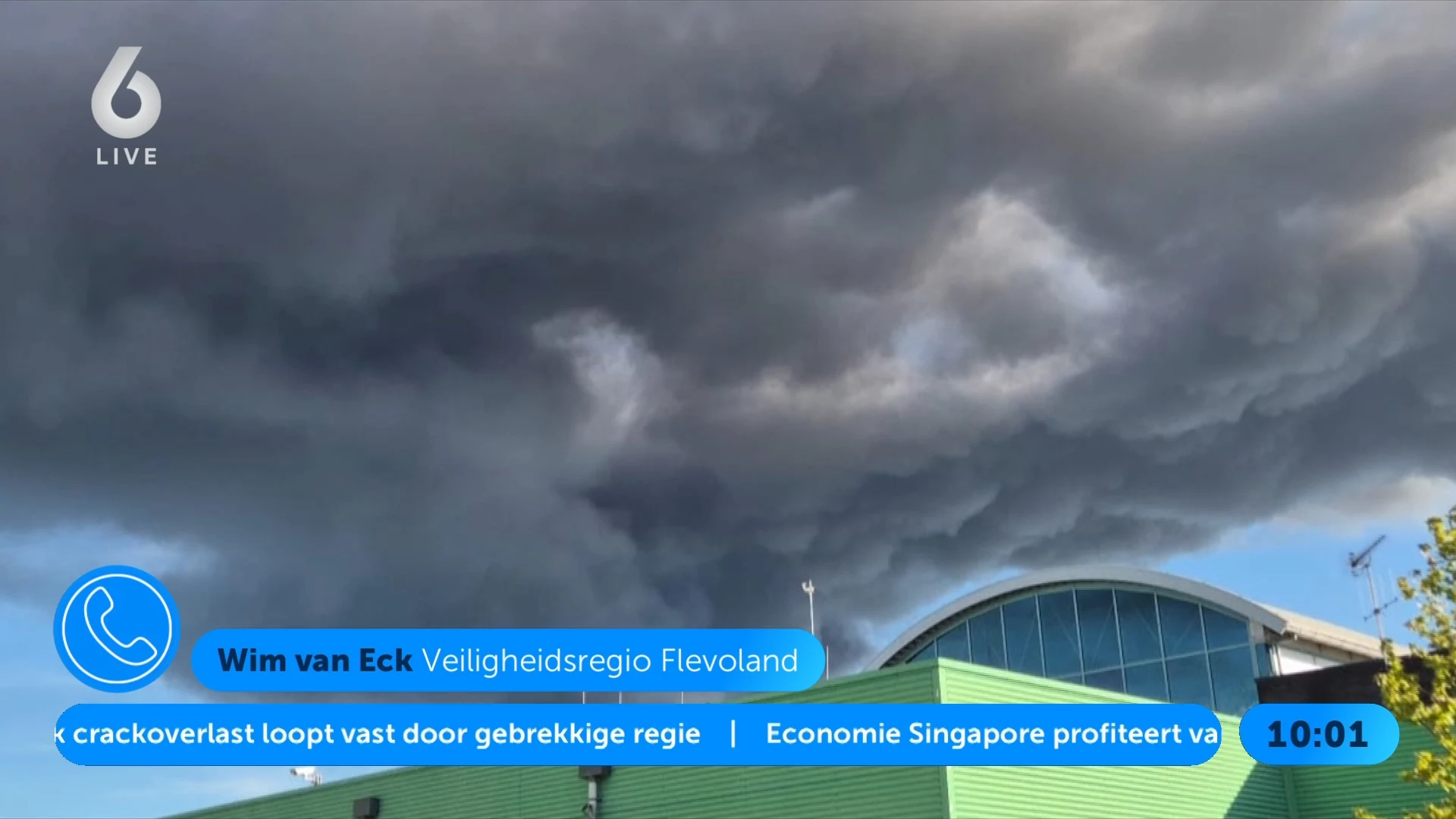 Flinke brand bij bedrijf in Lelystad, NL-Alert verstuurd