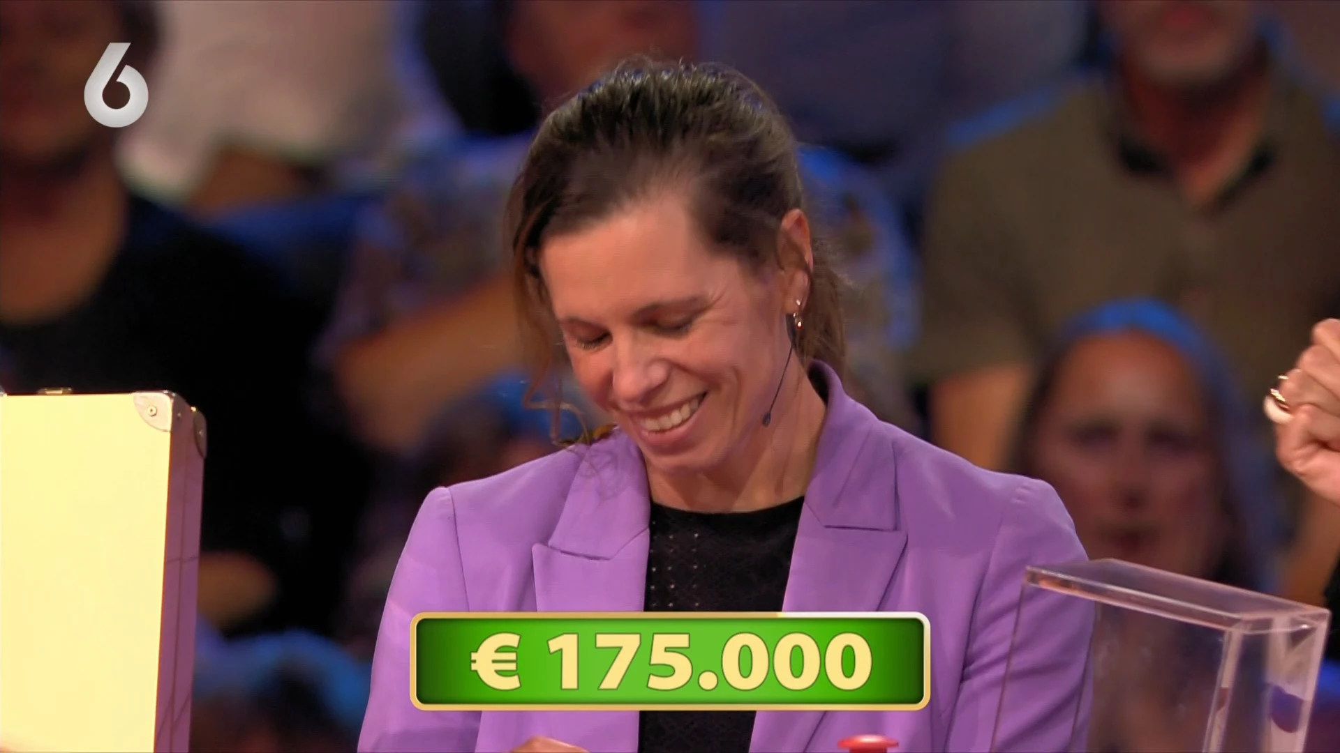 Renee wint 175.000 euro tijdens zinderende finale!