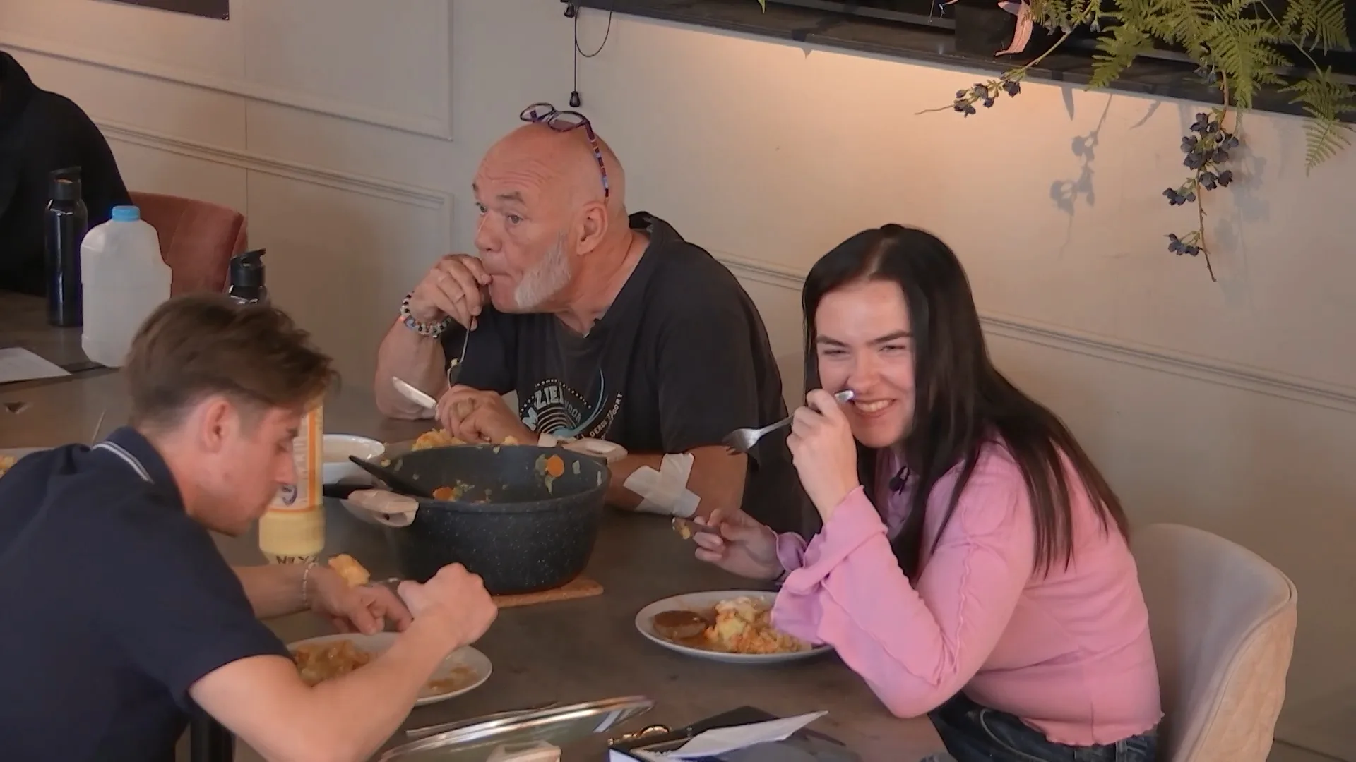 Frank is gepikeerd: 'Ik heb wel het gevoel dat ik in de zeik wordt genomen'