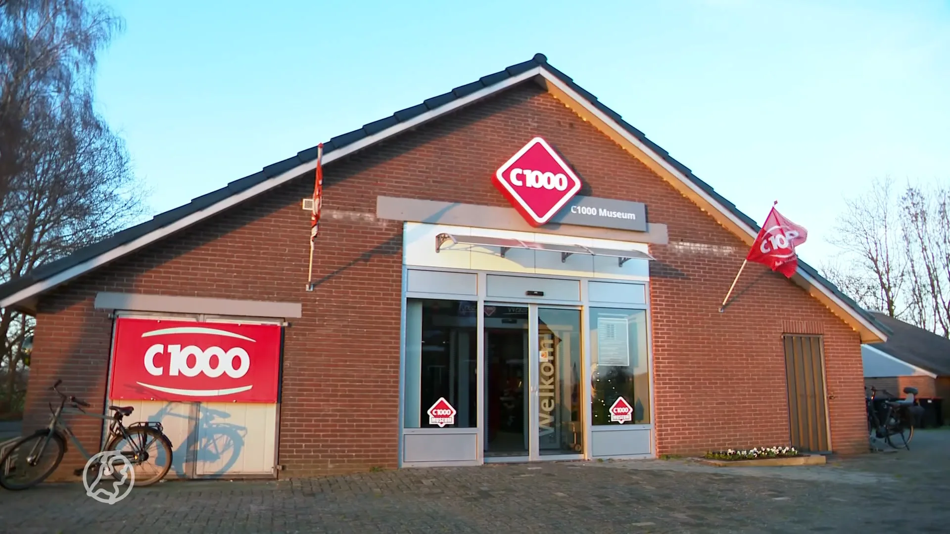 C1000-supermarkten al jaren verdwenen maar Gerard heeft heel museum in schuur