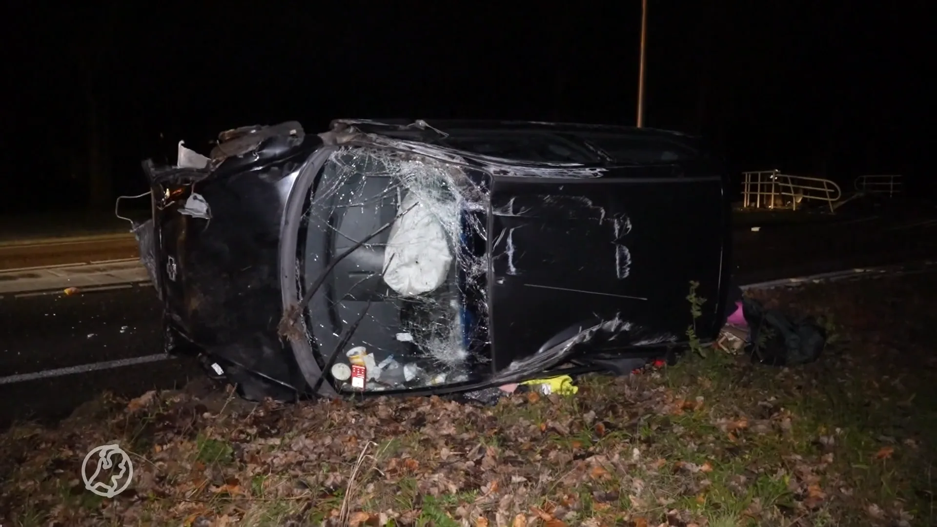 Ravage in Helmond: jonge vrouw botst tegen vluchtheuvel