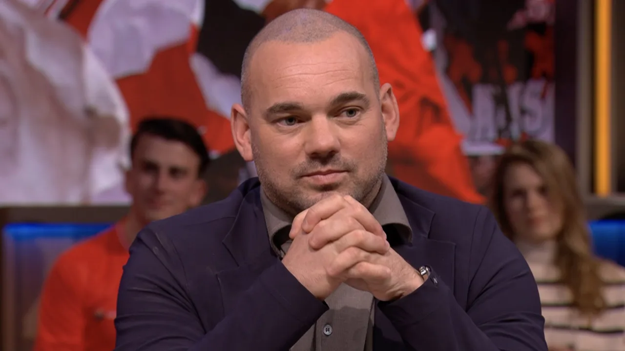'Misschien moet Taylor met de spitsentraining van Brobbey meedoen'