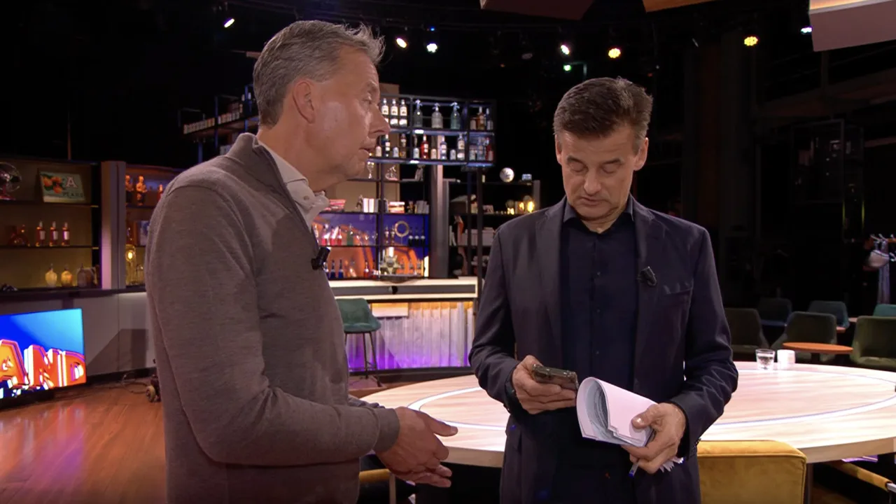 Wilfred leest appje voor In de Wandelgangen: 'Quatsch wat die Valentijn allemaal roeptoetert!'