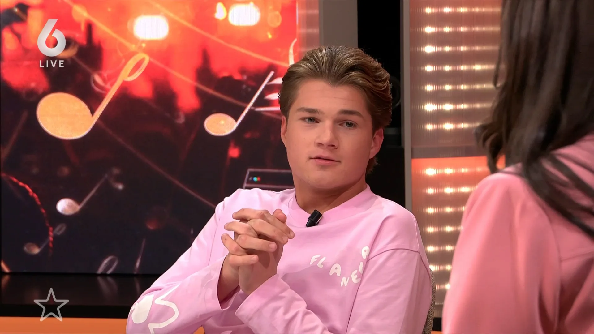 Samuel Welten jaar na Shownieuws-debuut terug aan tafel