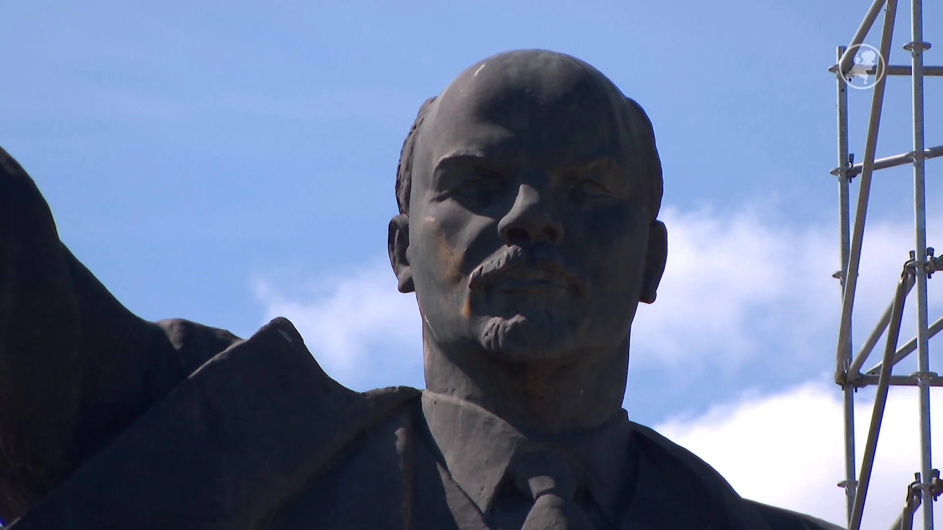 Lenin zet Oldambt op z'n kop: metershoog standbeeld welkom, ja of nee?