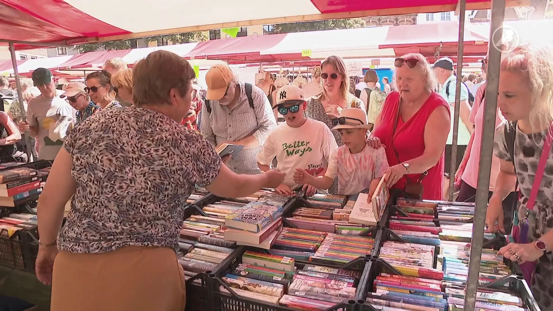Door enorme populariteit van film The Odyssey vliegen boeken over toonbank