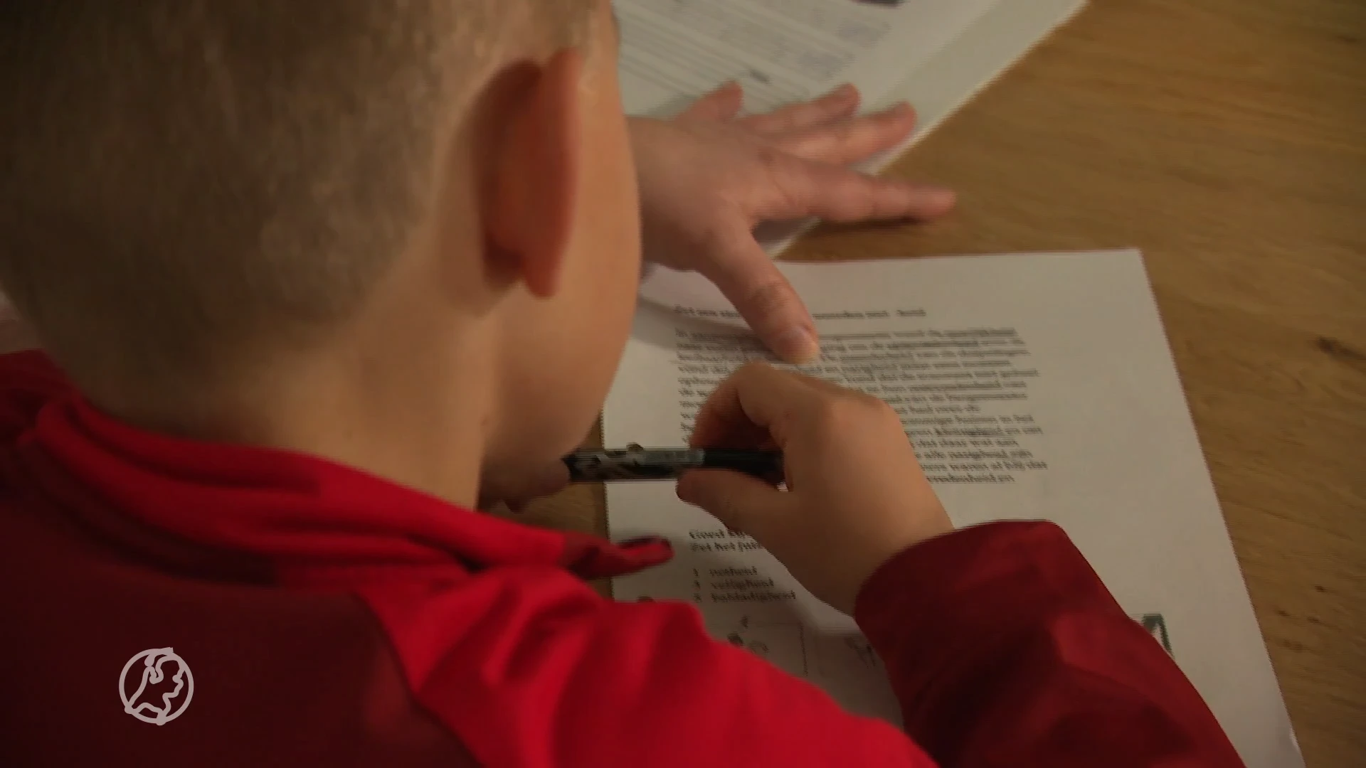 Tientallen miljoenen euro's bezuinigen op ernstige dyslexiezorg