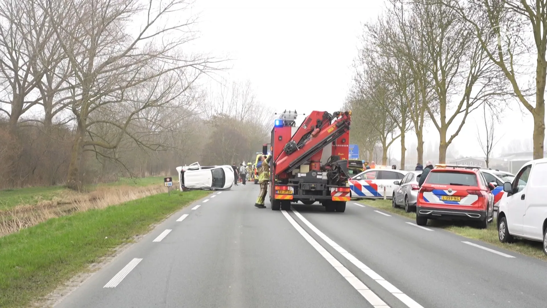 Dode en gewonden bij ongeval op N-weg in Venhuizen