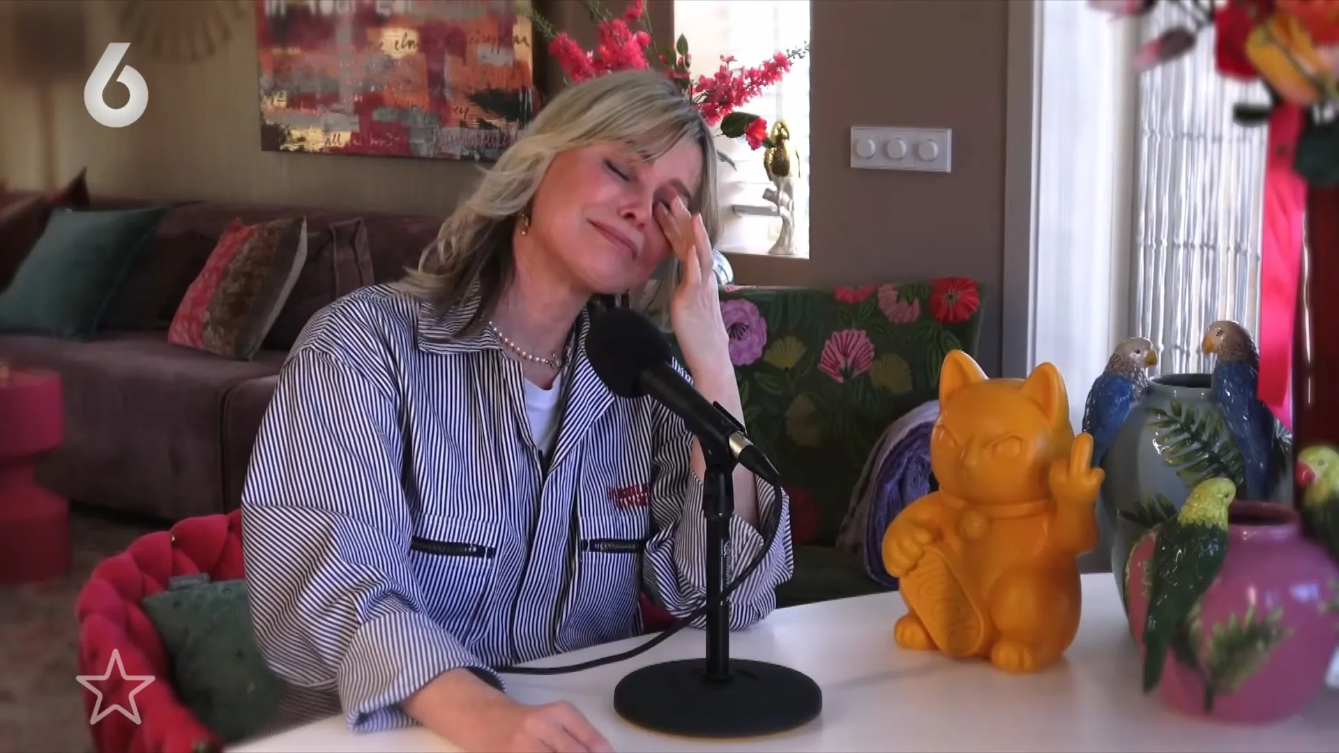 Bridget Maasland in tranen door kankerdiagnose moeder Elly