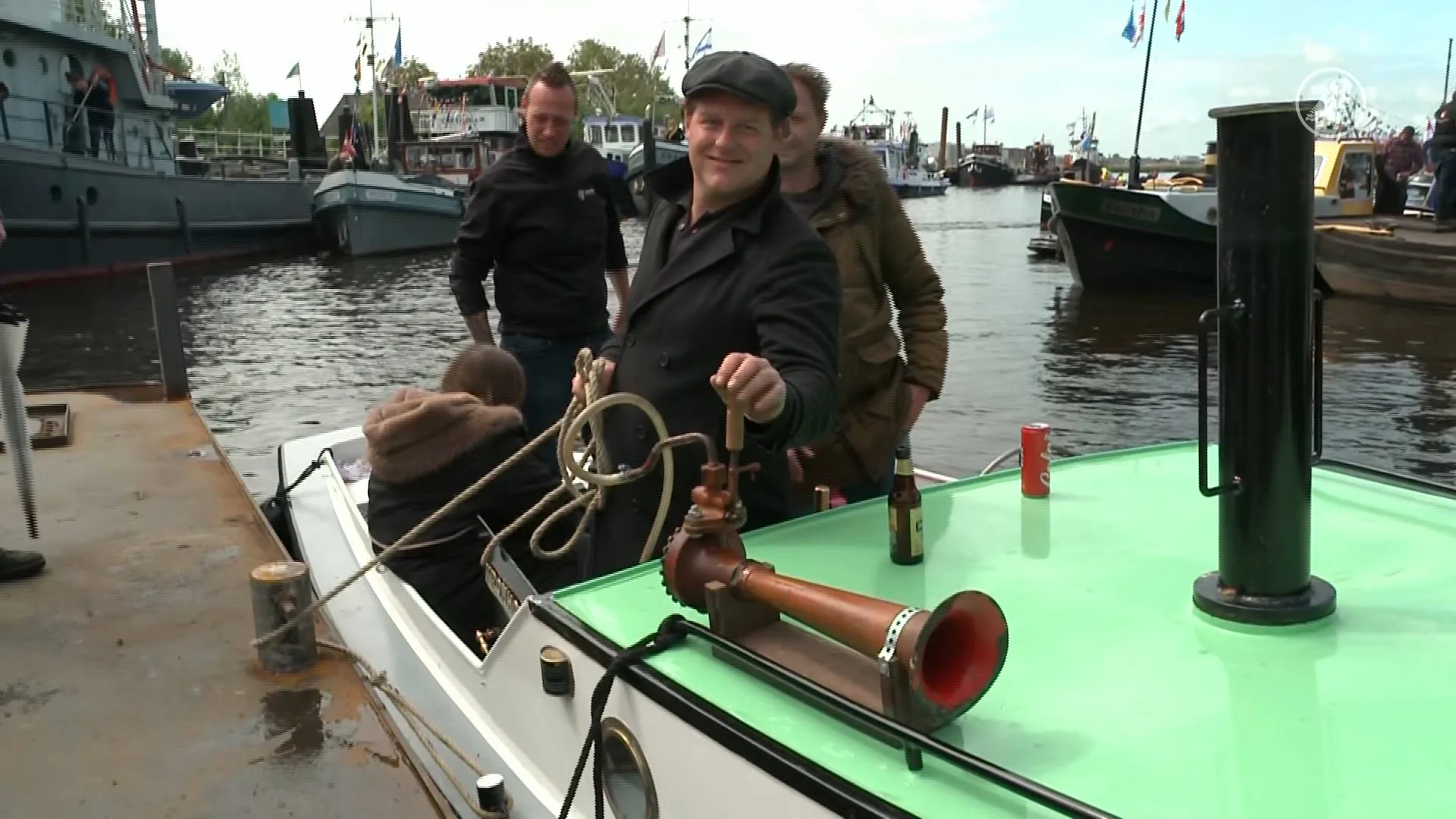 De sluis bij Zwartsluis voor even weer open