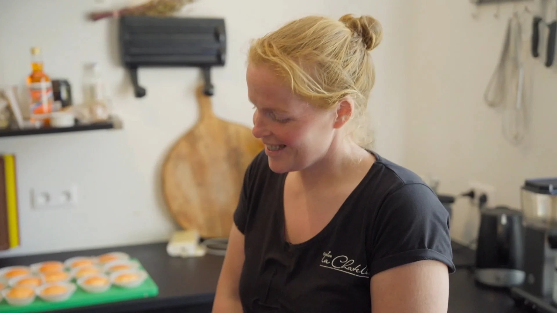 Koningsdag in Frankrijk: 'Ik vind het geweldig hoe Maxima eruit ziet!'