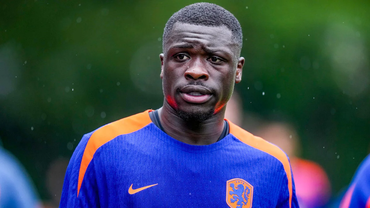 'Ik zou Brobbey altijd opstellen als hij fit is!'