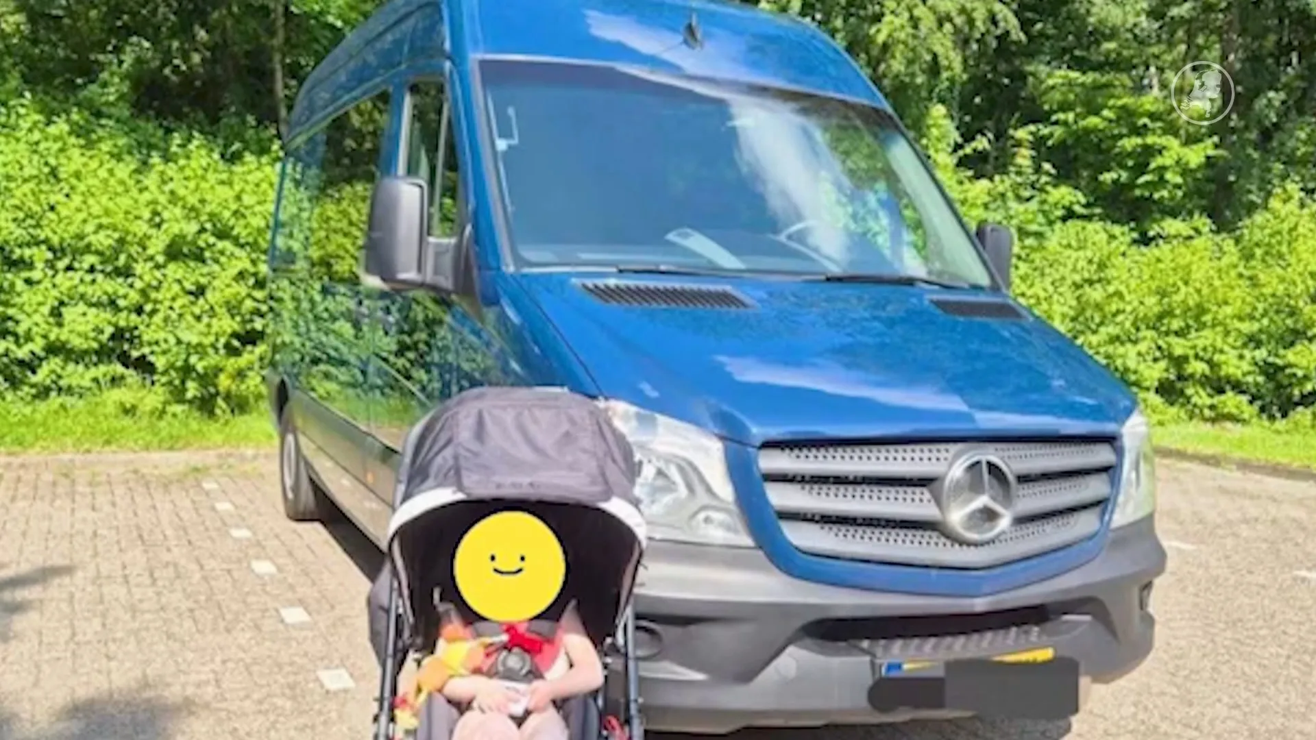 Rolstoelbus gestolen van ziek meisje (5): 'Dit zijn haar benen'