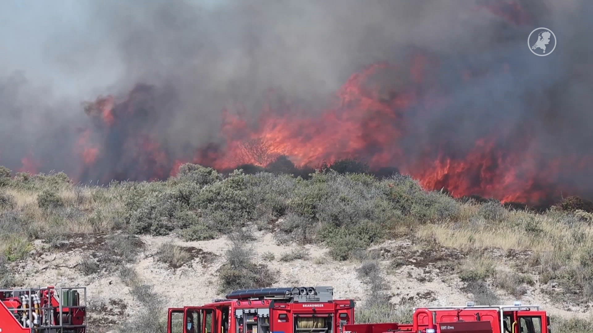 Grote duinbrand uitgebroken bij Wassenaar