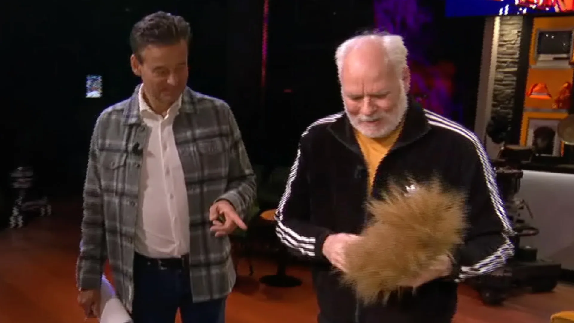 Tussen Kunst & Kitsch gaat door In de Wandelgangen: 'De voormalige pruik van Marc-Marie Huijbregts!'