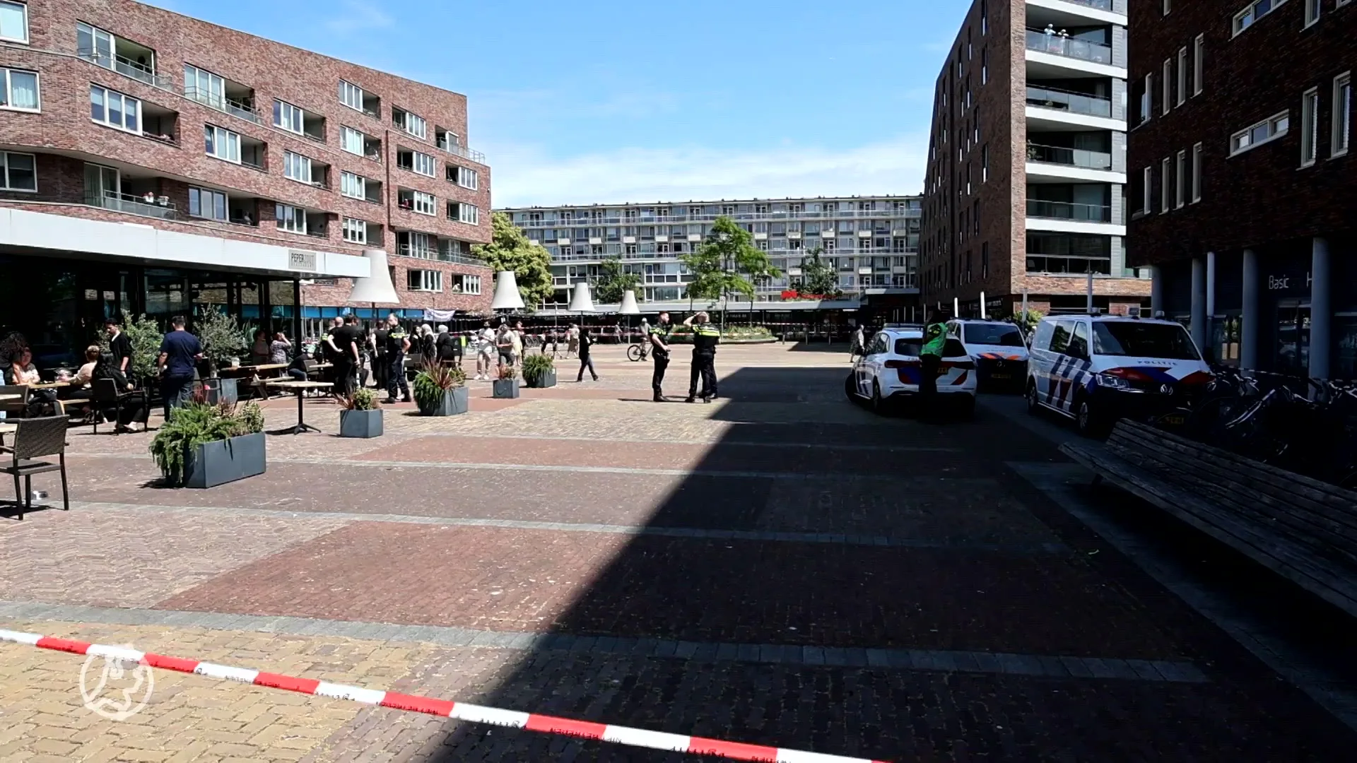 Omstanders redden jongetje (2) uit water in Haarlem