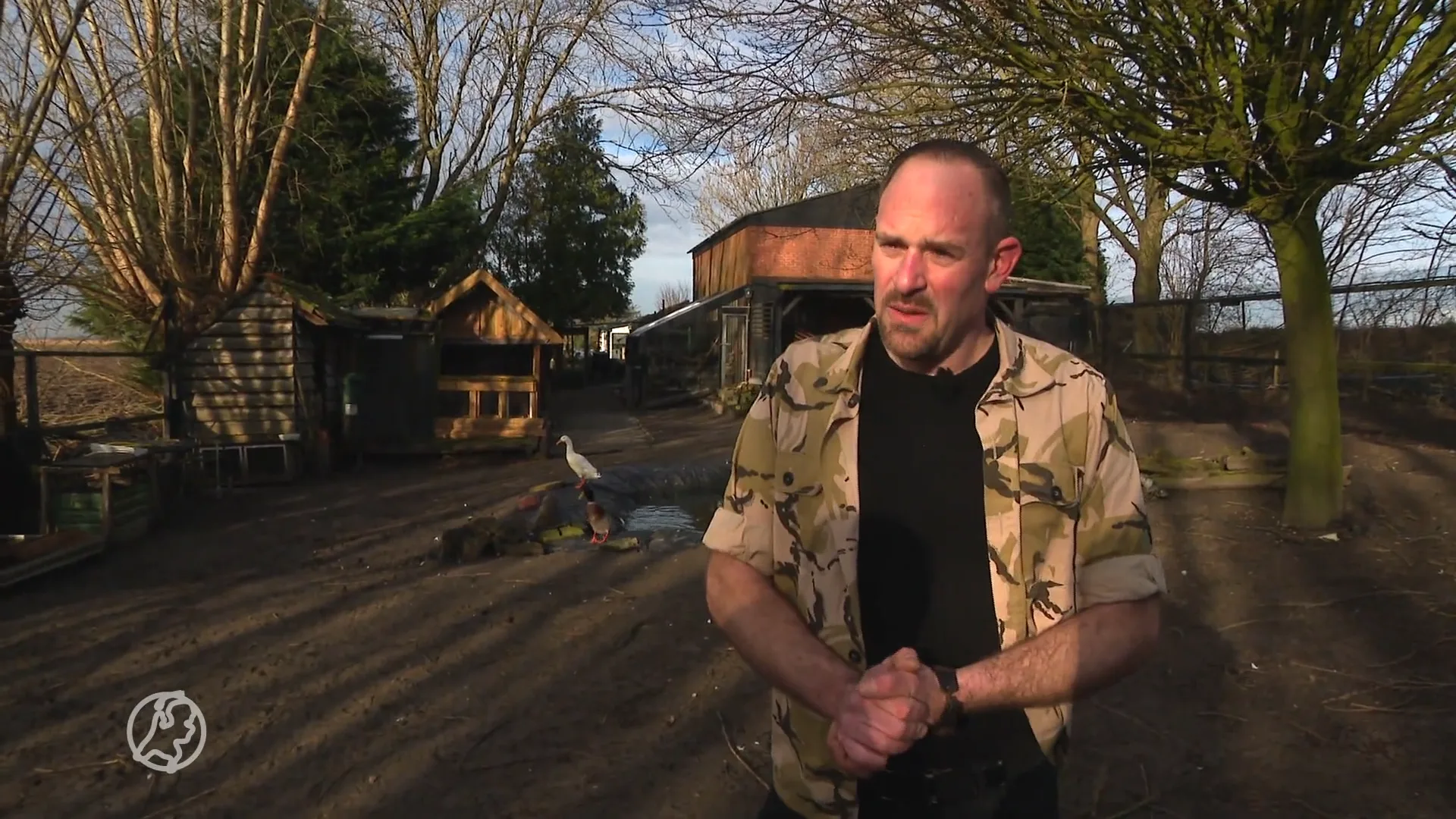 Ranger Rob hoopt dierentuin te kopen van opbrengst tweedehands stoelen