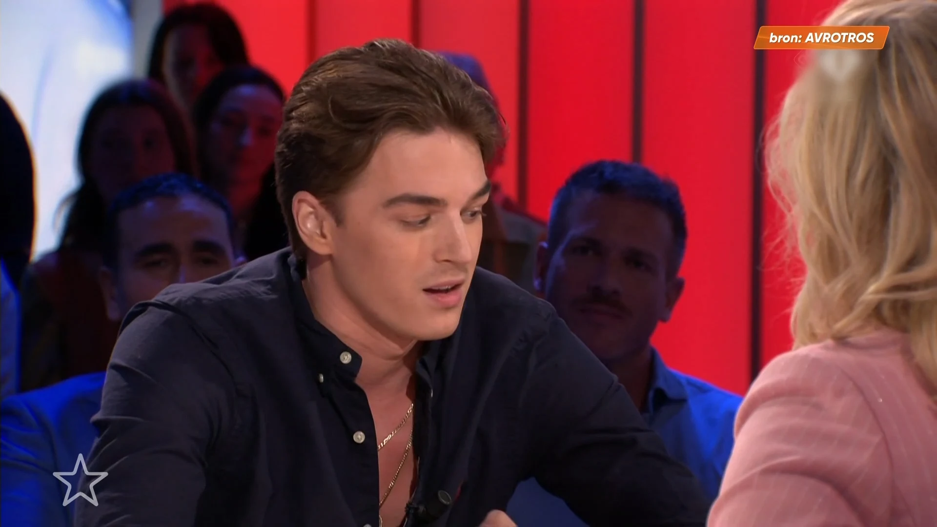 Antoon ontwijkt vragen over prinses Alexia in interview met Eva Jinek