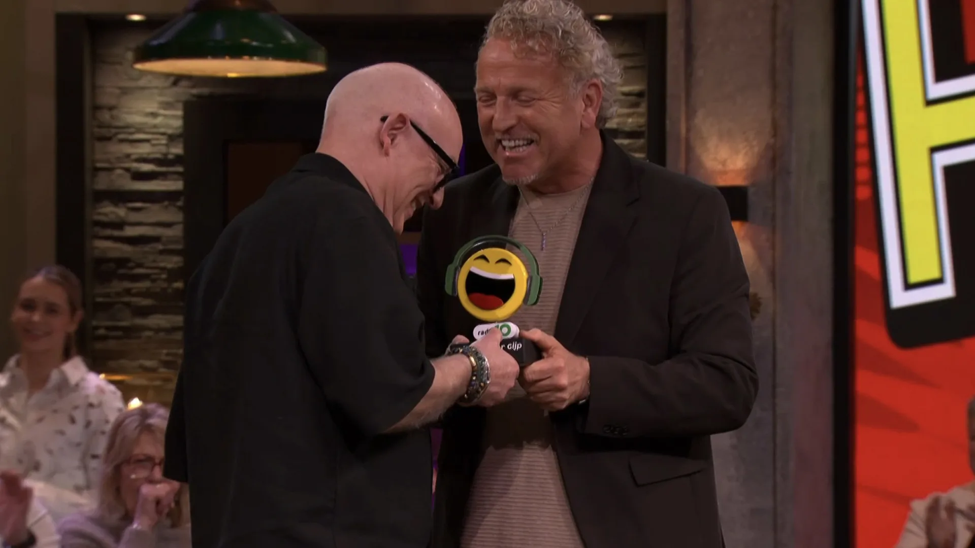 René van der Gijp wint prijs voor meest aanstekelijke lach van Nederland