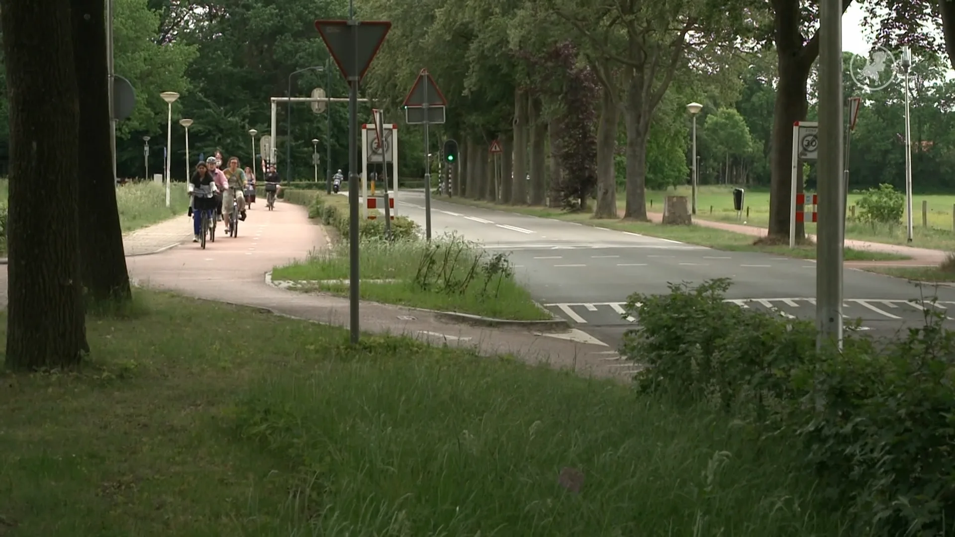 Gevaarlijke weg in Hoogland wordt eindelijk aangepast